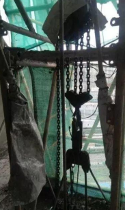 爬架葫芦能使建筑爬架向下下降吗
